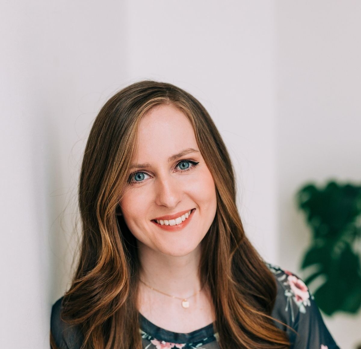 Gillian Perkins Headshot